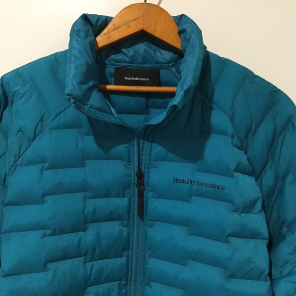 Winter jacket Peak Performance - Picture 1 of 4